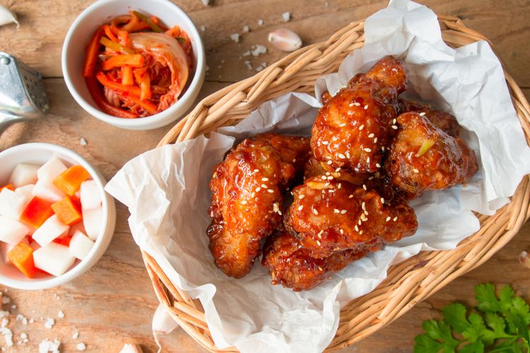 Resep Yangnyeom Chicken, Ayam Goreng Pedas Manis Ala Korea