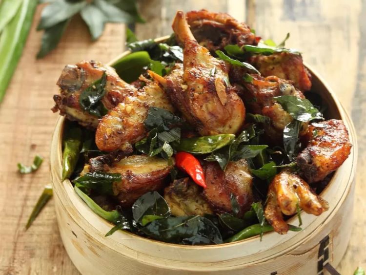 Resep Ayam Tangkap Khas Aceh, Aromanya Menggoda&nbsp;Banget!