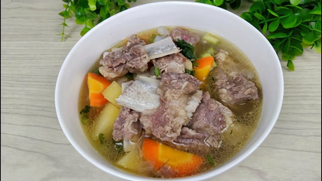 Sop Tulang Sapi Kuah Bening yang Gurih dan Kaya&nbsp;Rempah