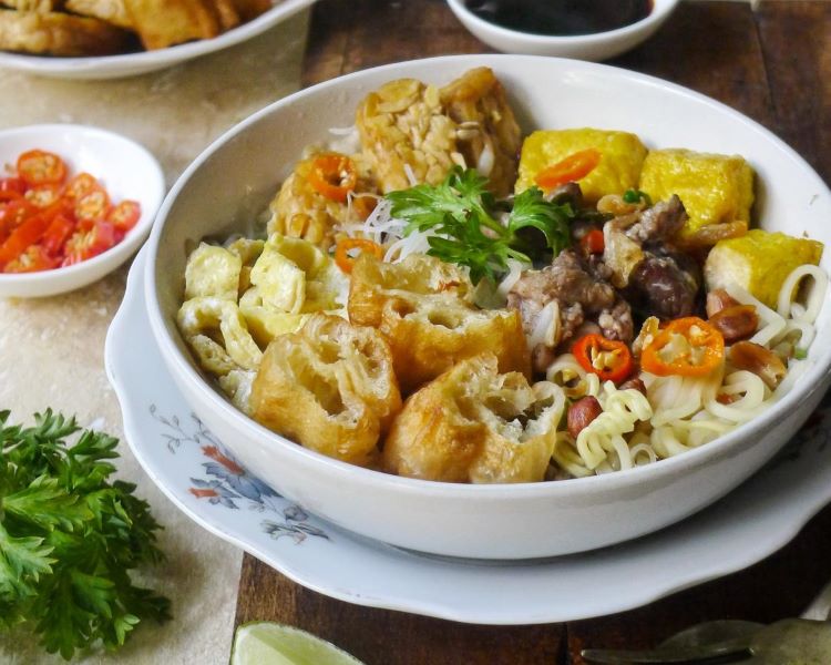 Resep Mie Ketoprak Khas Solo, Hidangan Berkuah yang Unik